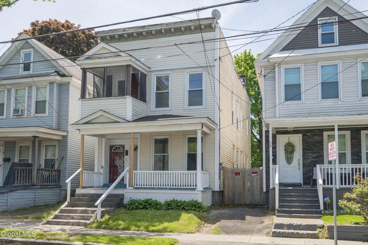 10 Hurlbut Street - Photo 1