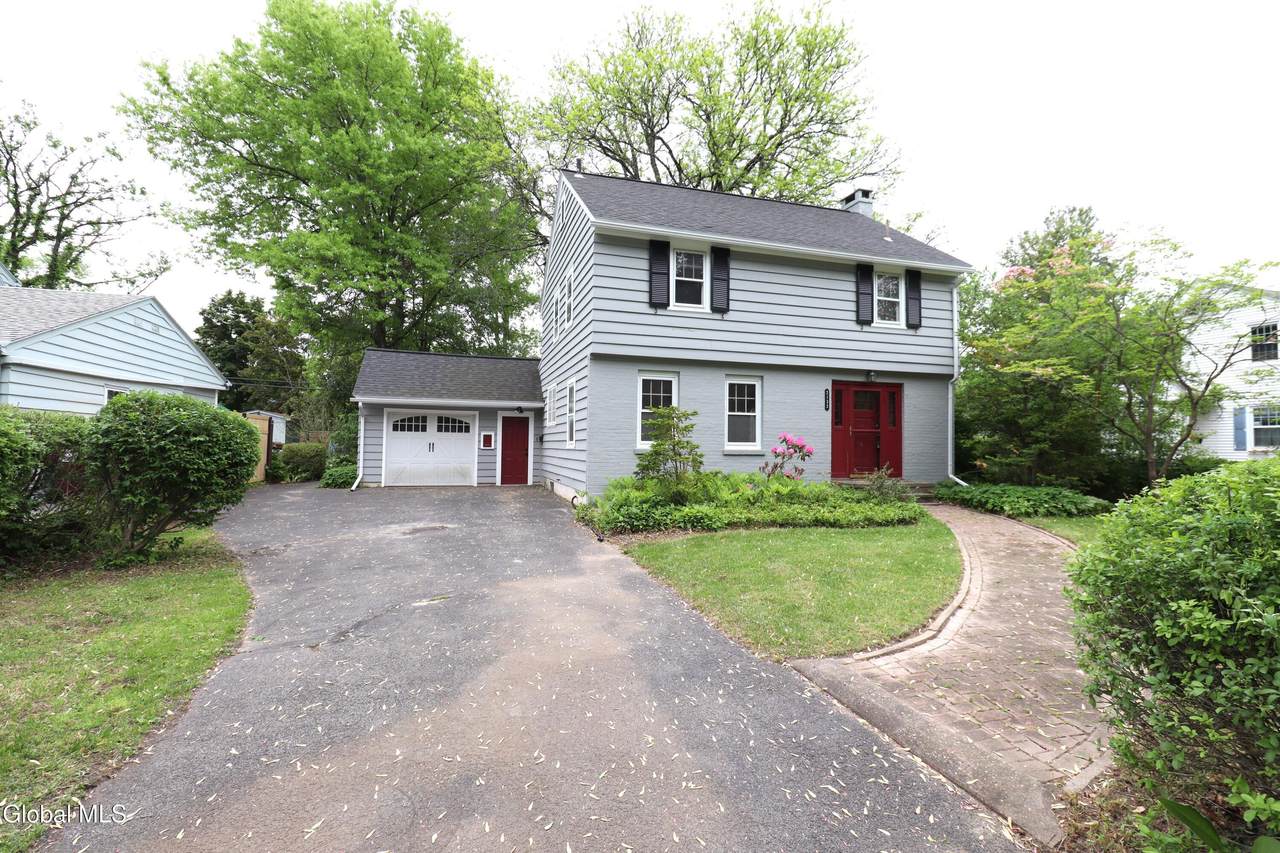 2132 Niskayuna Drive - Photo 1
