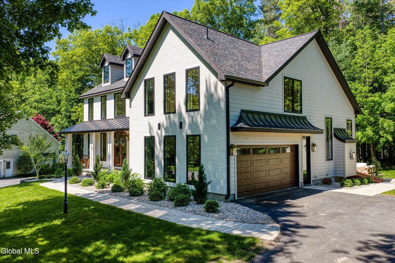 8 Emmons Drive - Photo 1