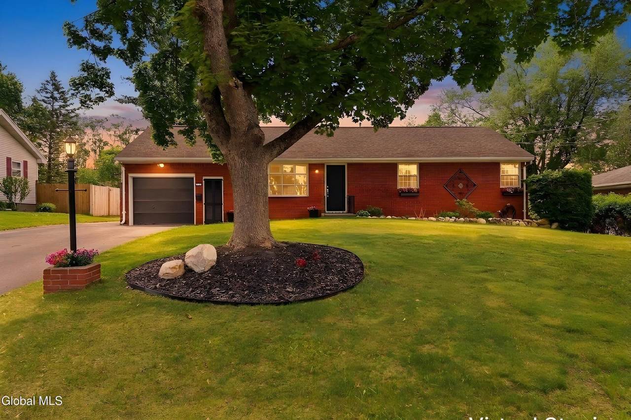 11 James Drive - Photo 1