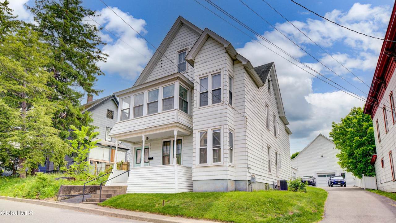 43 Glen Avenue - Photo 1