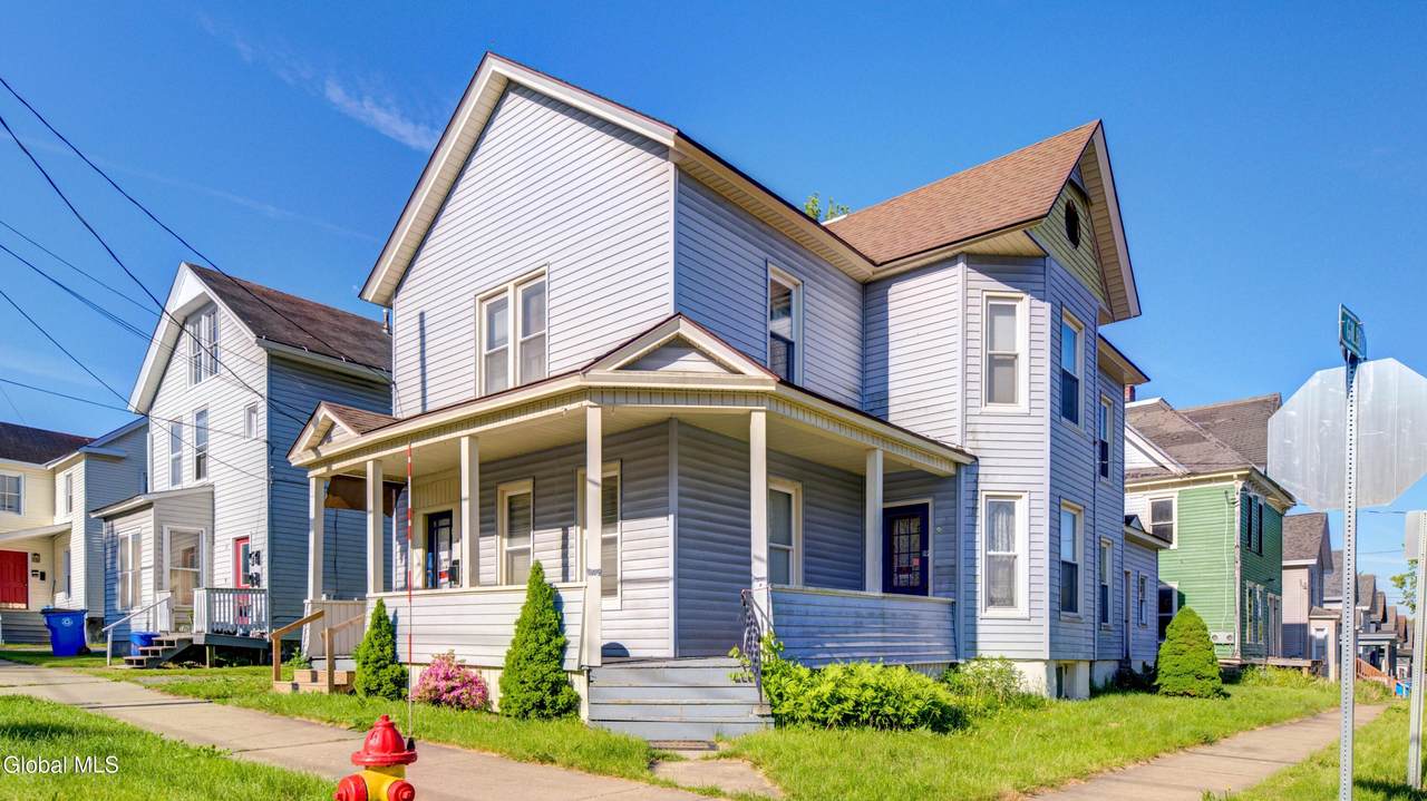 19 Melcher Street - Photo 1
