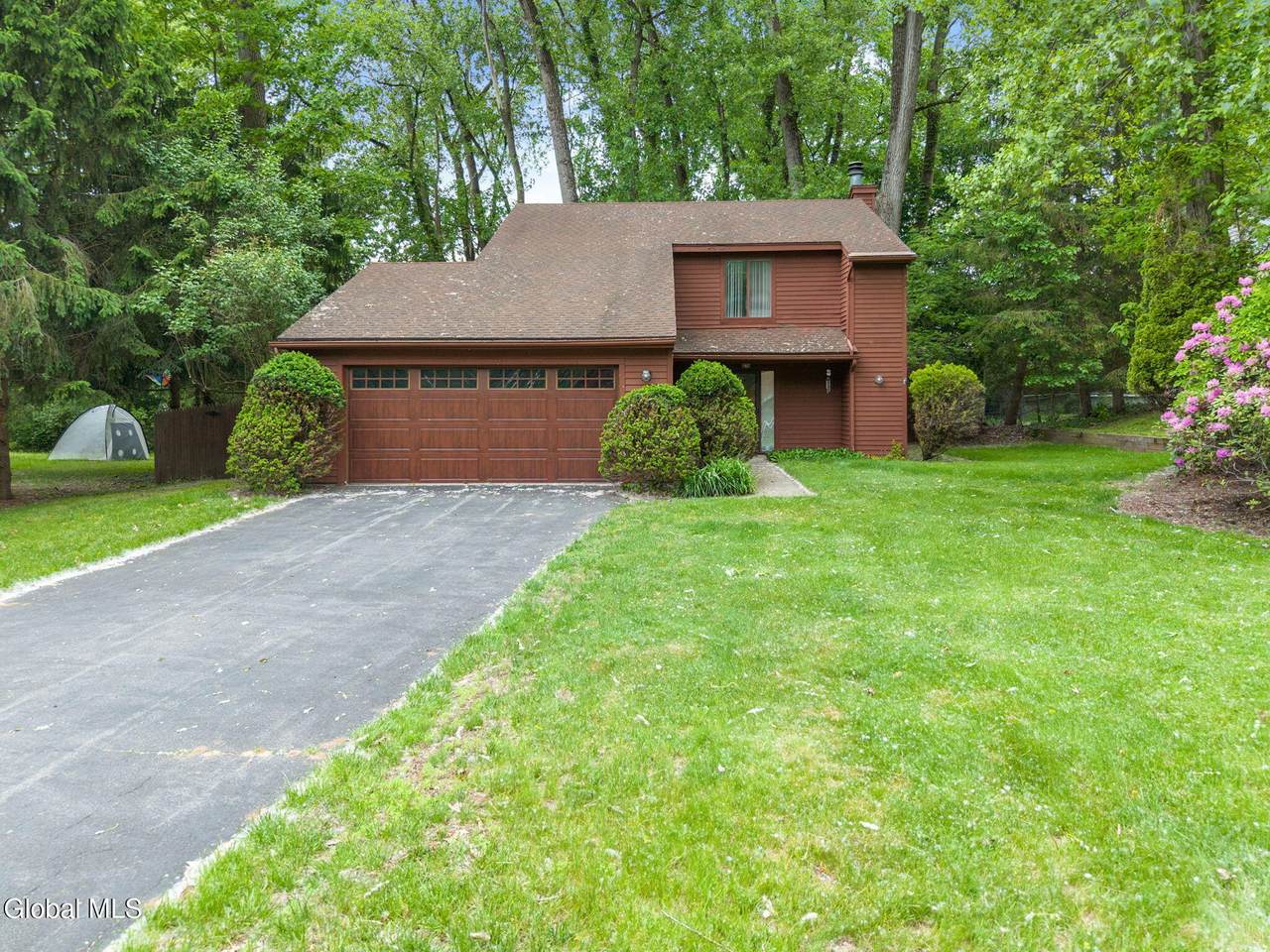64 Algonquin Road - Photo 1