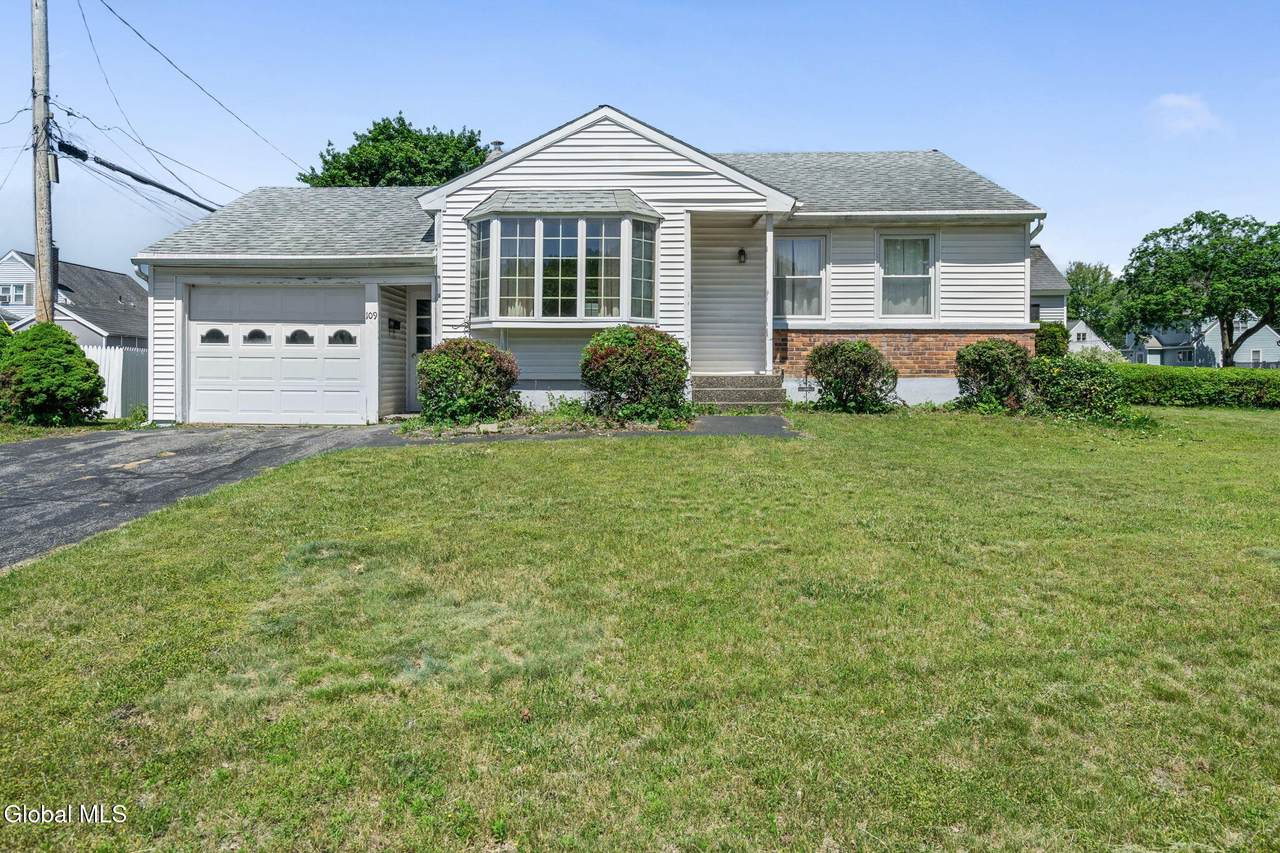 109 Elliott Avenue - Photo 1