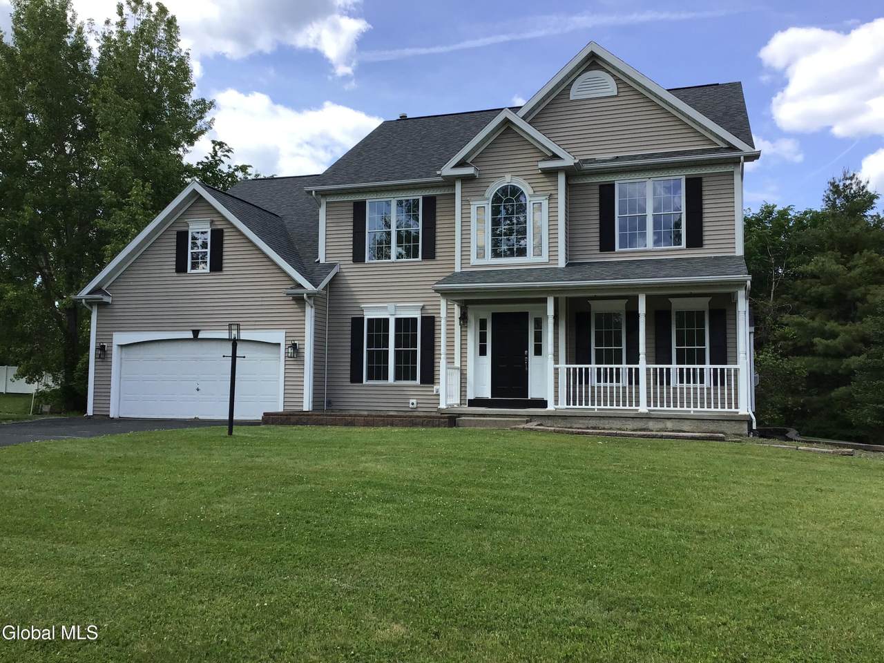 10 Reynolds Court - Photo 1