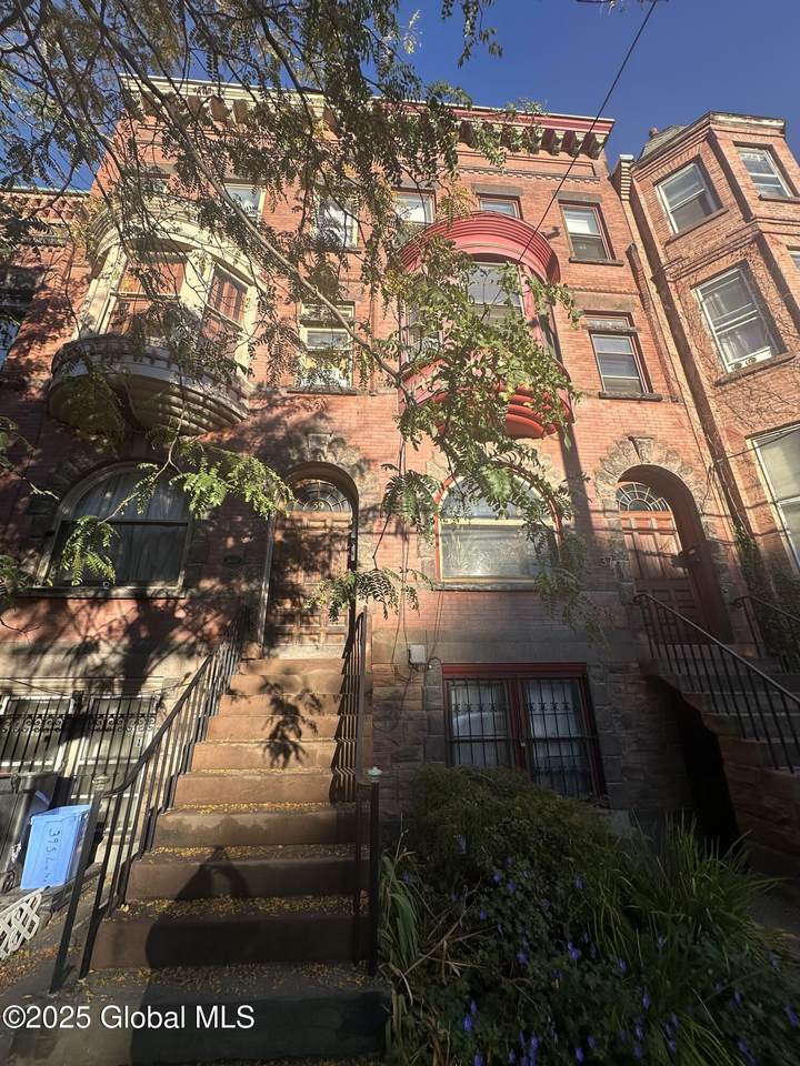 39 Lake Avenue - Photo 1