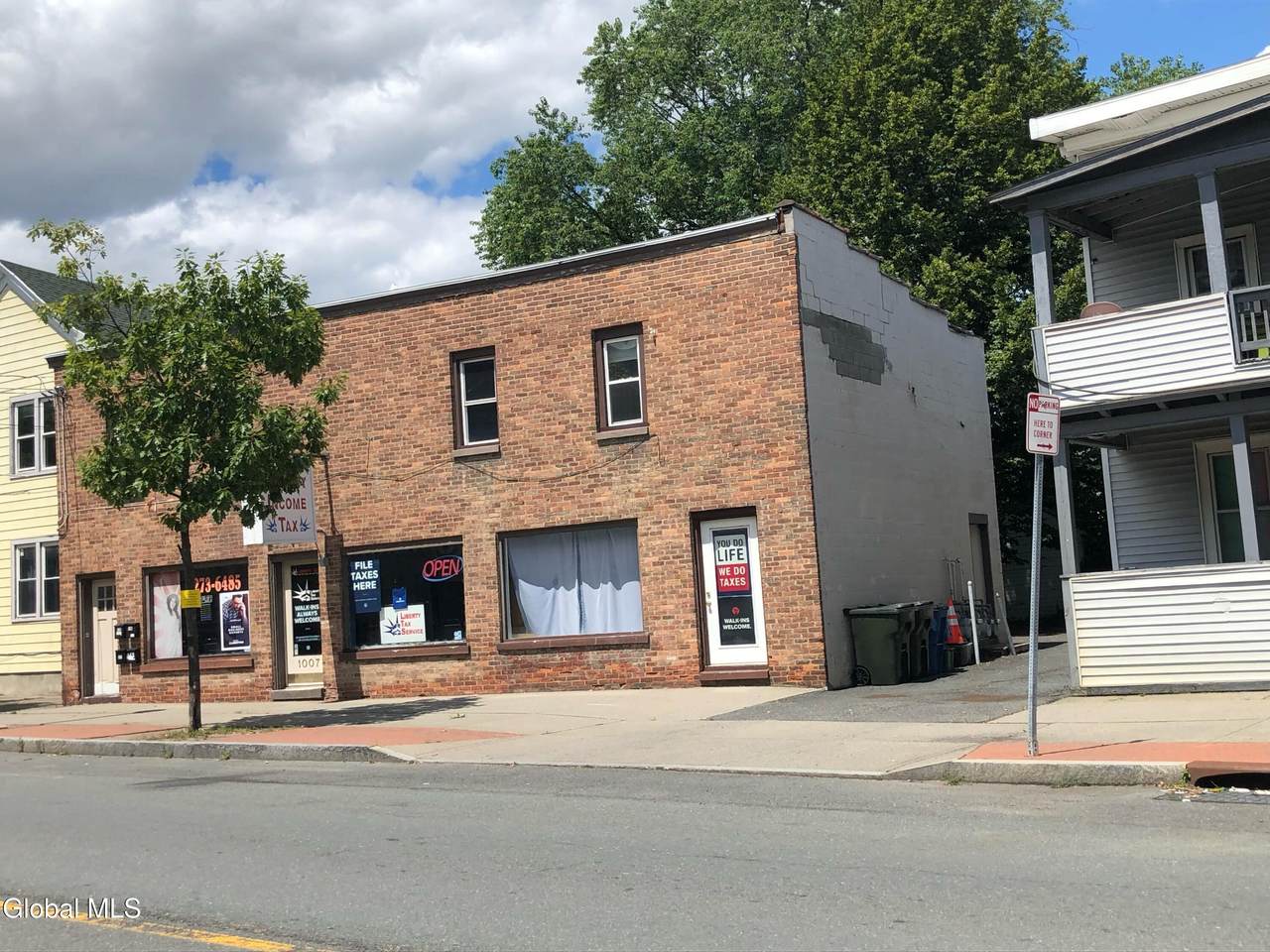 1007 19th Street - Photo 1