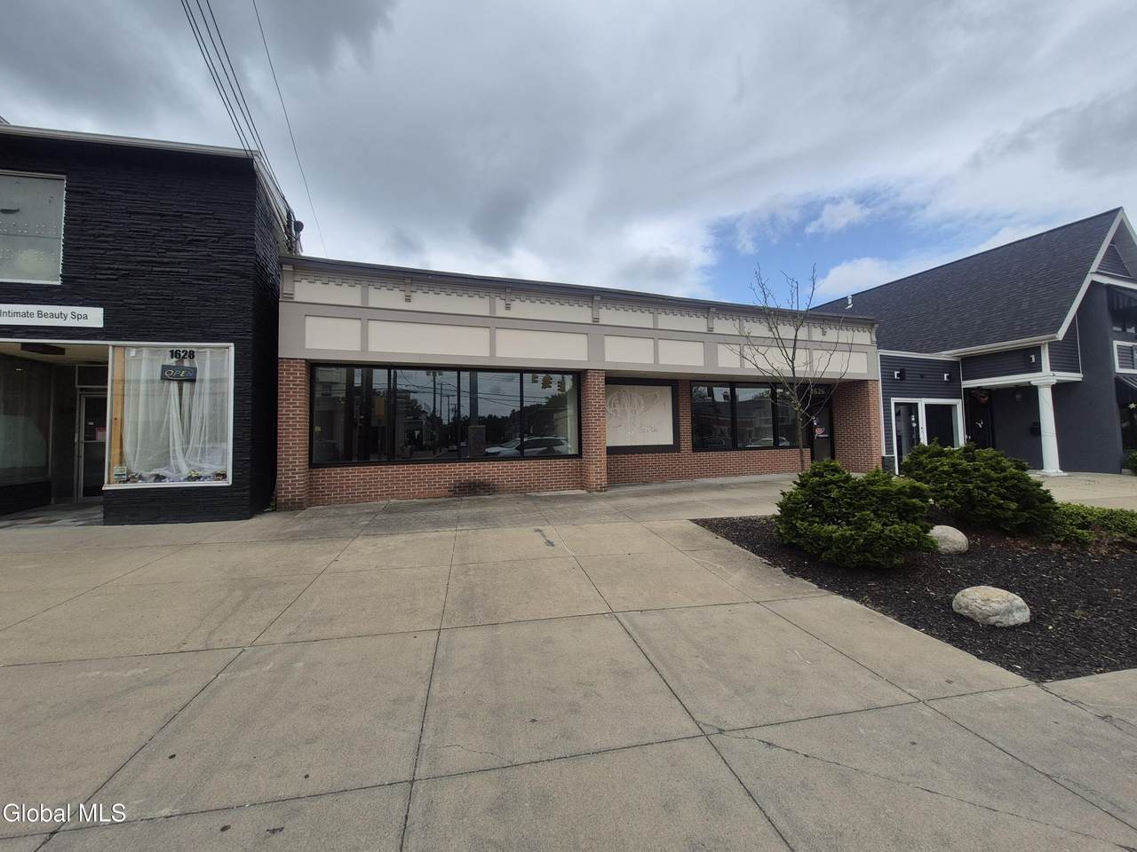 1626 Union - Photo 1