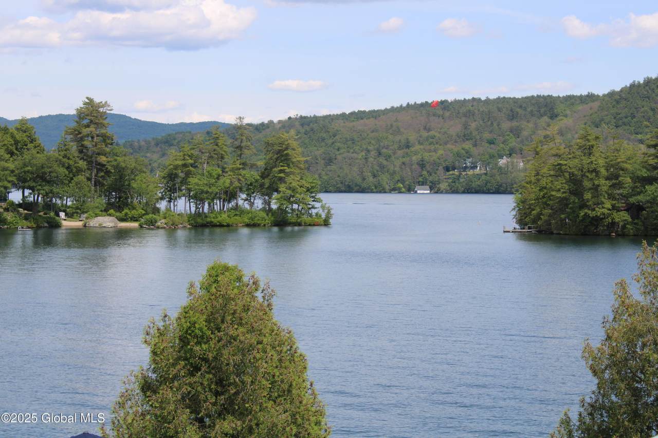 https://bt-photos.global.ssl.fastly.net/capital/1280_boomver_1_202619752-2.jpg