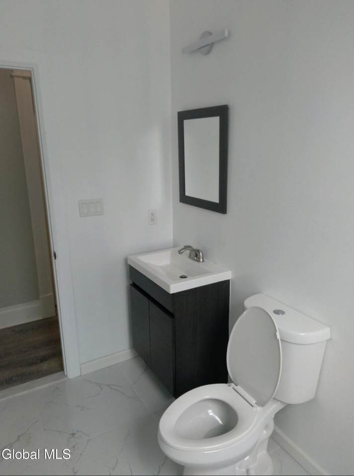https://bt-photos.global.ssl.fastly.net/capital/1280_boomver_1_202619924-2.jpg