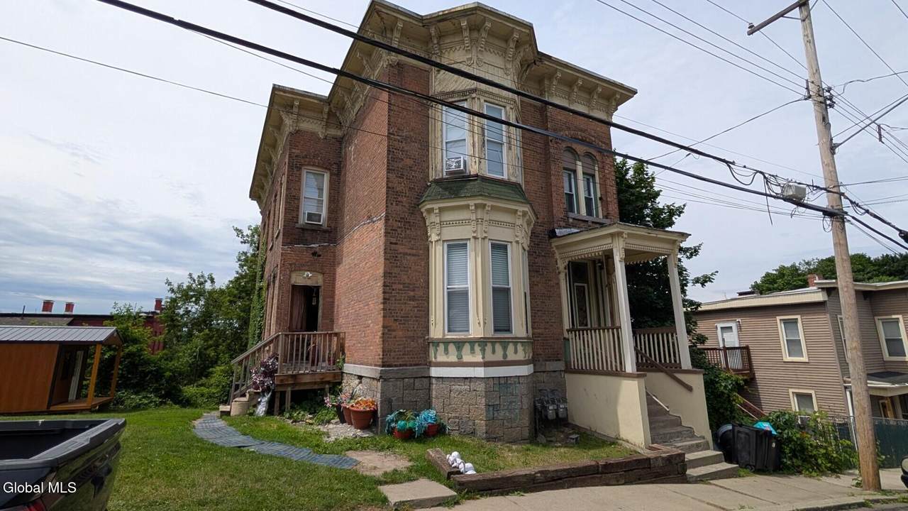 22 Union Street - Photo 1