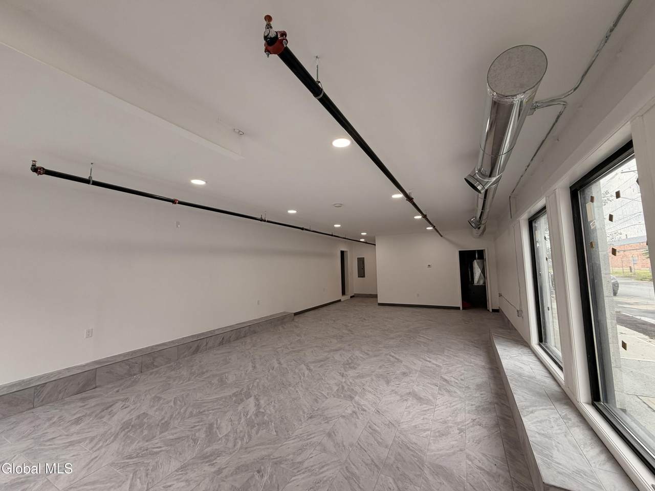https://bt-photos.global.ssl.fastly.net/capital/1280_boomver_1_202619998-2.jpg