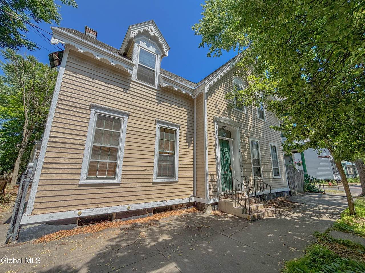 145 Front Street - Photo 1