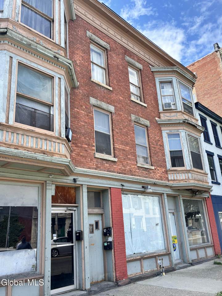 601-603 2nd Avenue - Photo 1