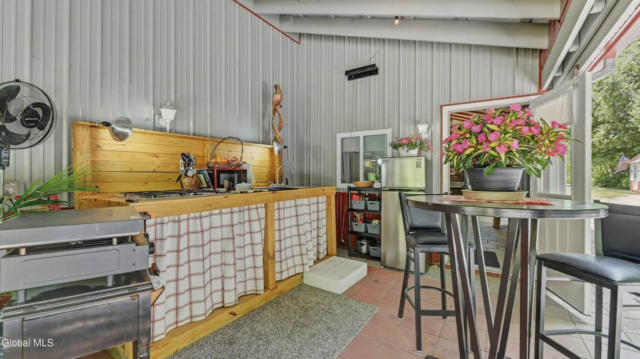 https://bt-photos.global.ssl.fastly.net/capital/1280_boomver_1_202620813-2.jpg