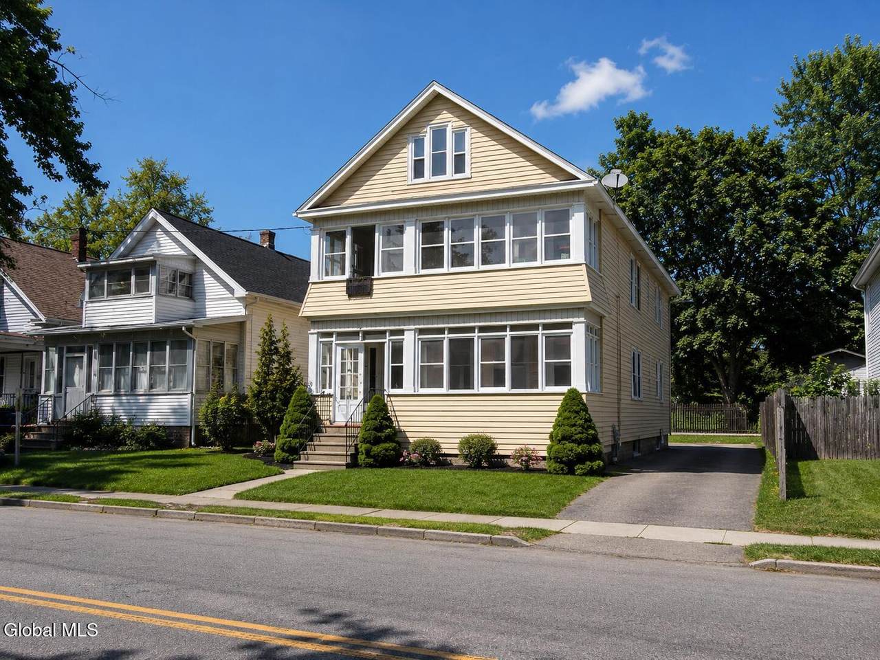 103 Southern Boulevard - Photo 1