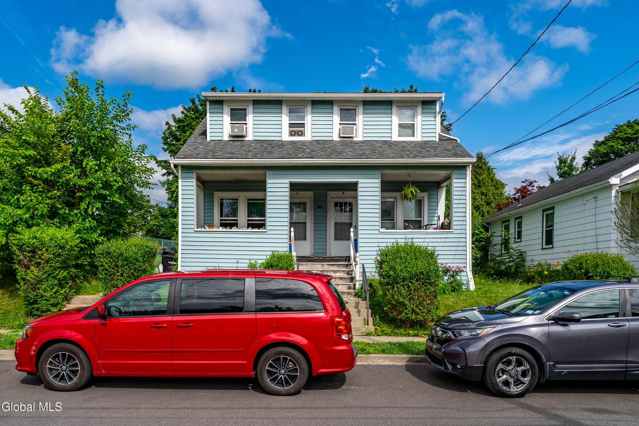 27 Excelsior Avenue - Photo 1