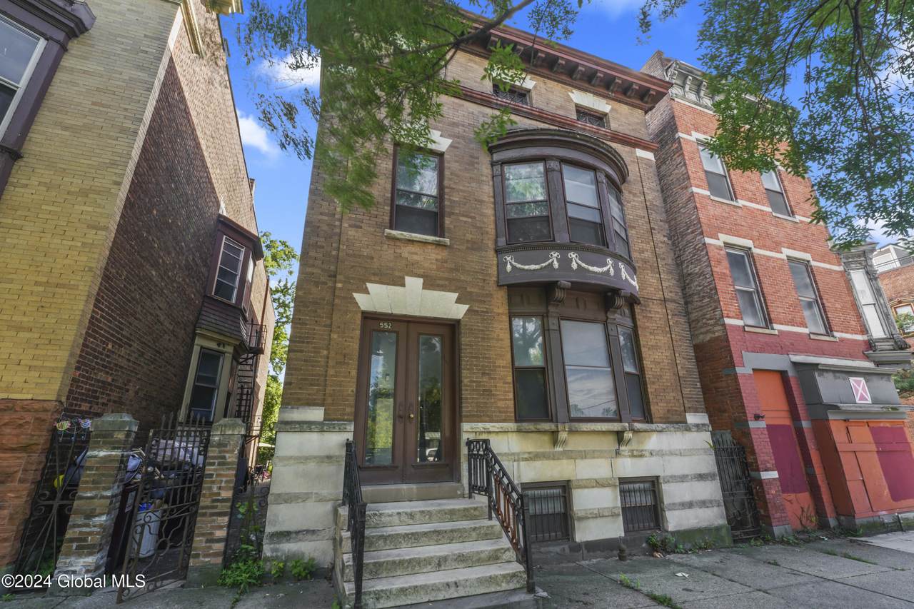 552 Madison Avenue - Photo 1