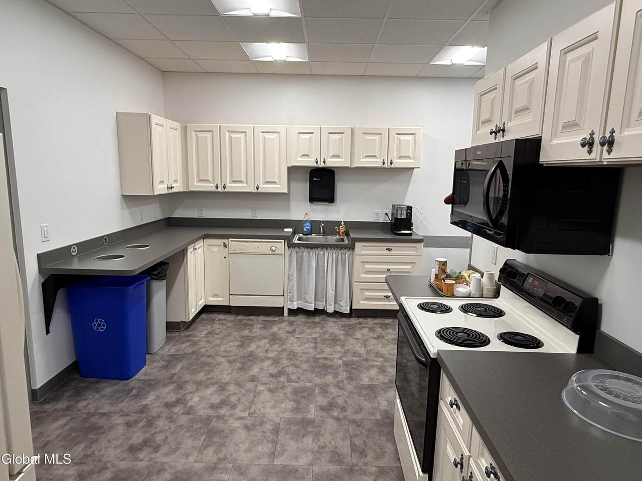 https://bt-photos.global.ssl.fastly.net/capital/1280_boomver_1_202622245-2.jpg