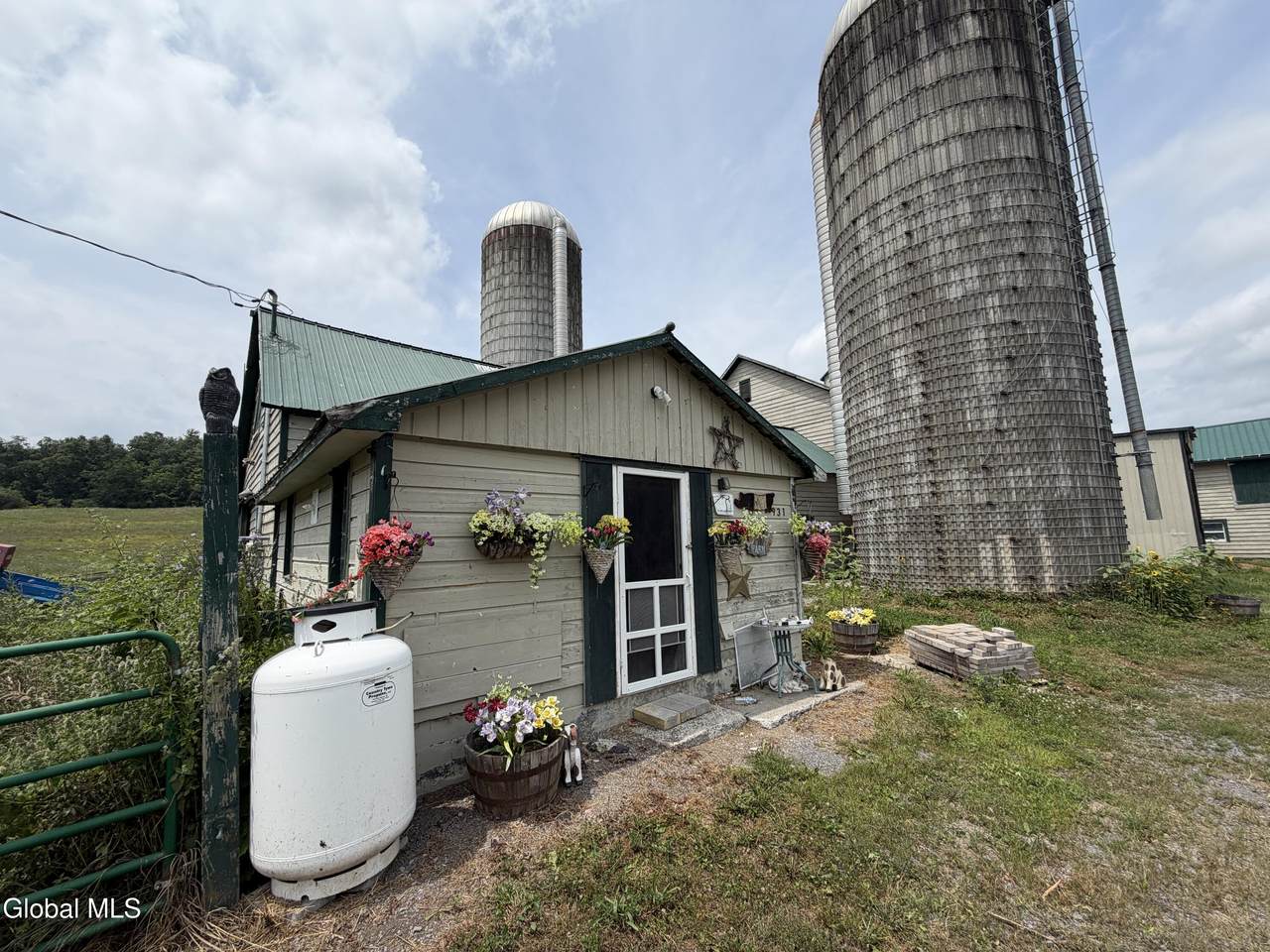 https://bt-photos.global.ssl.fastly.net/capital/1280_boomver_1_202622413-2.jpg