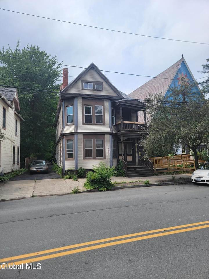 3357 6th Avenue - Photo 1