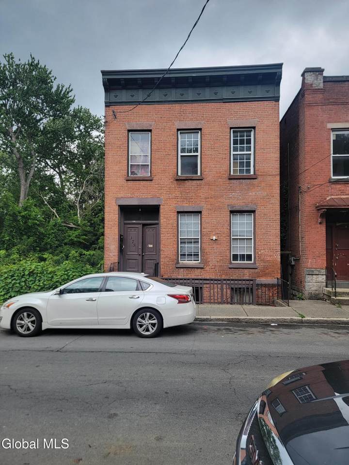 375 8th Street - Photo 1