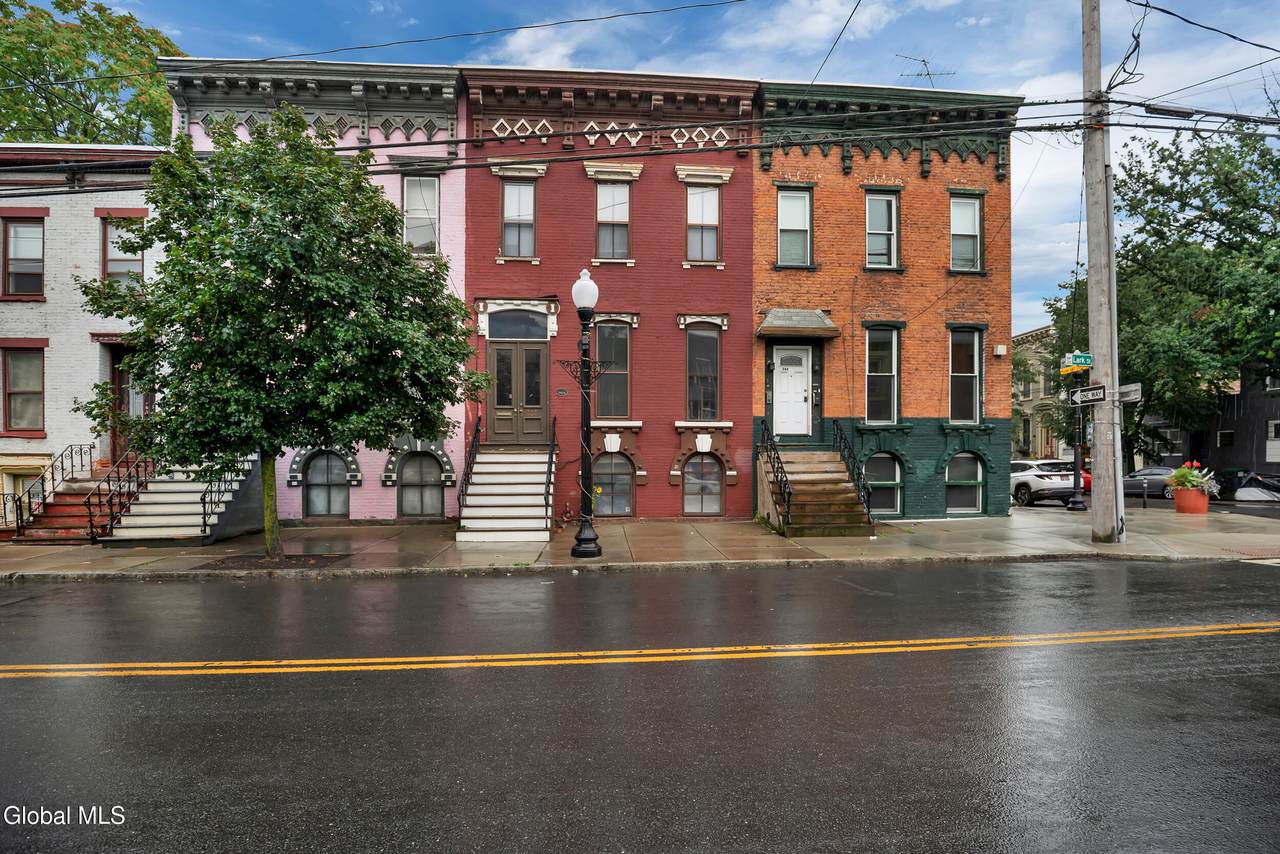 282 Lark Street - Photo 1