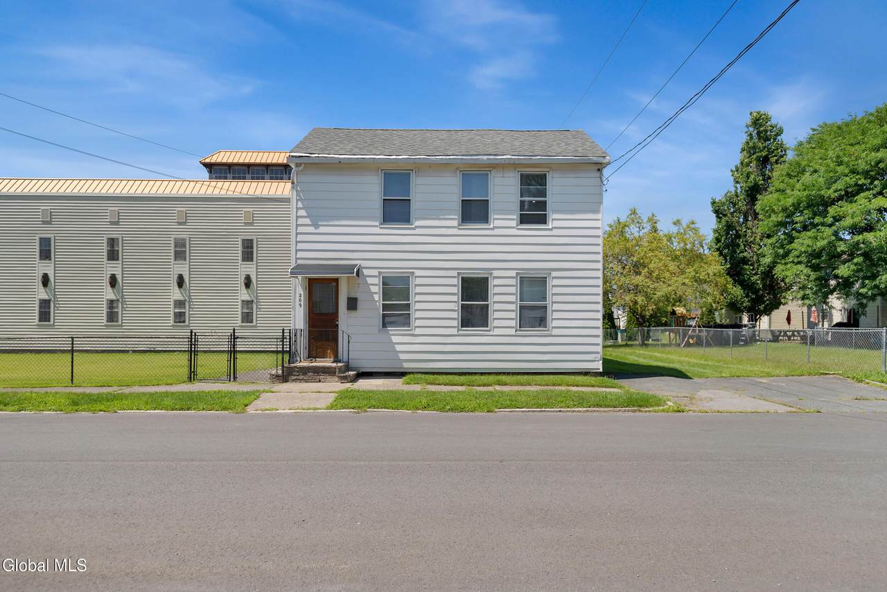 209 1st Avenue - Photo 1