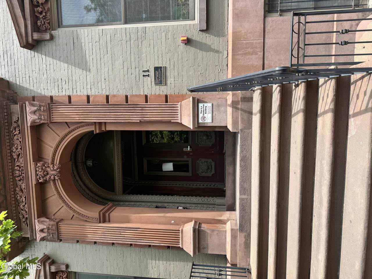 11 Ten Broeck Street - Photo 1