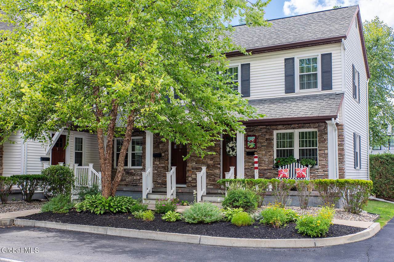 11 Cottage Street - Photo 1