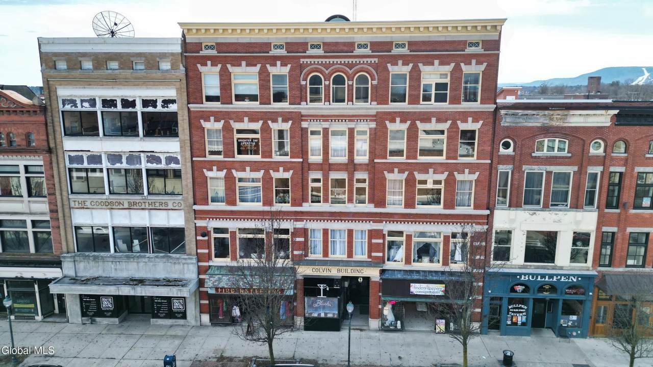 206 Glen Street - Photo 1