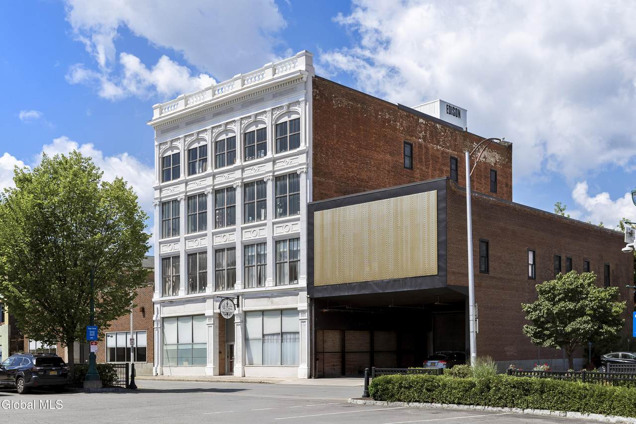 132 Broadway - Photo 1