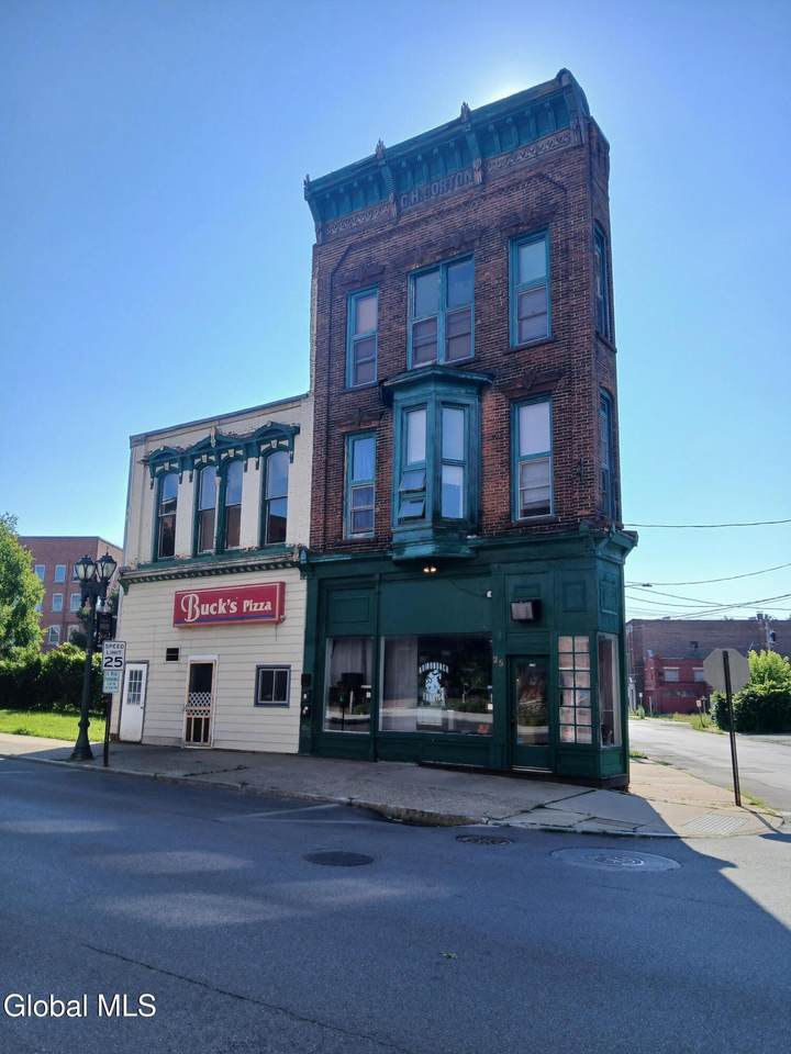 25 Main Street - Photo 1