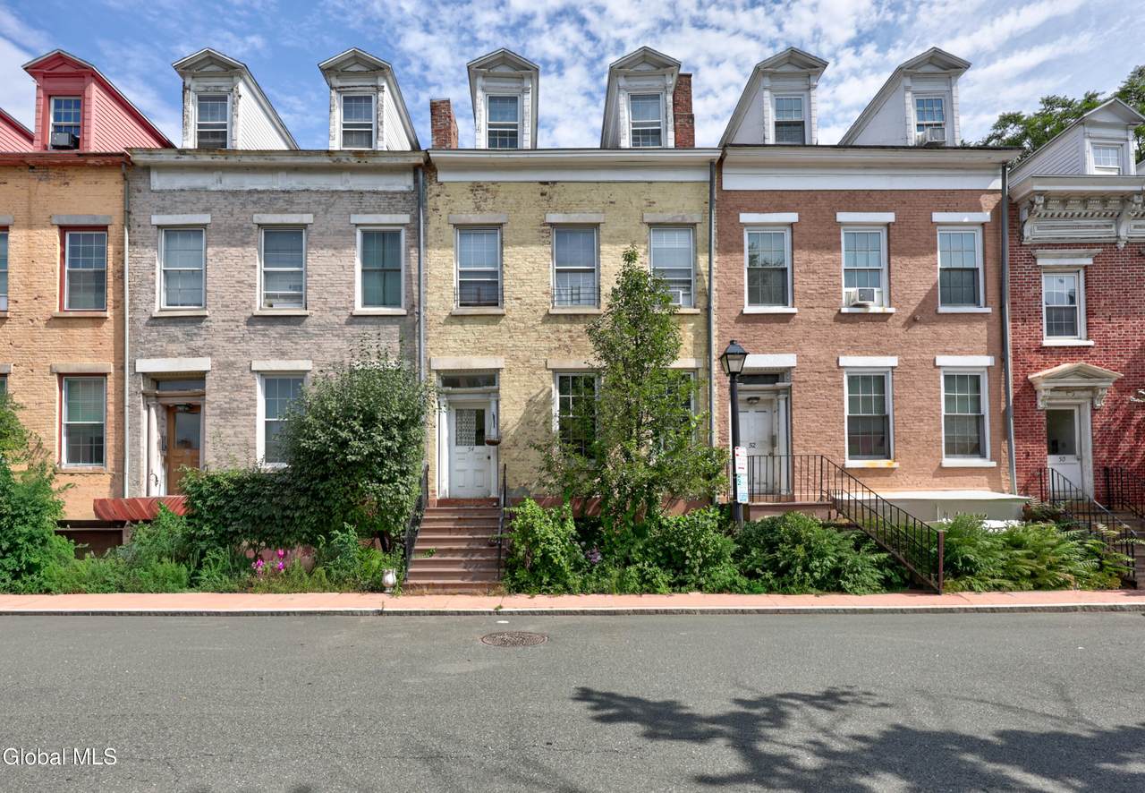 54 Westerlo Street - Photo 1