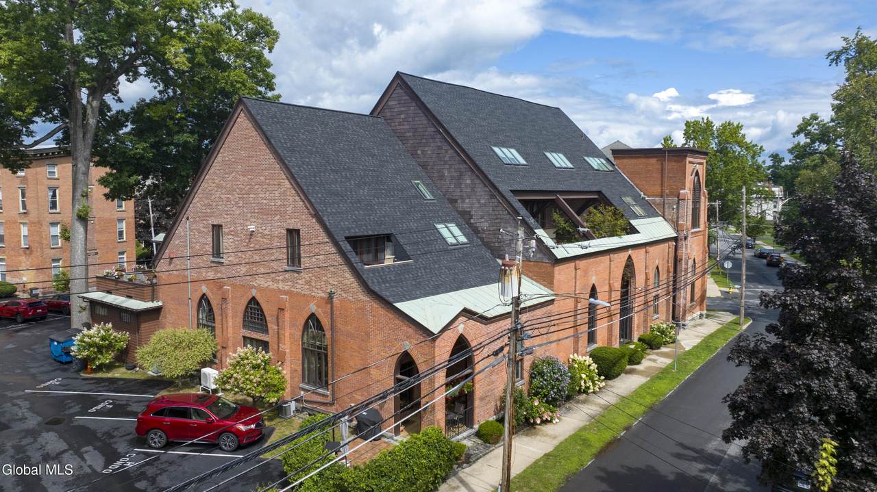 106 Spring Street - Photo 1
