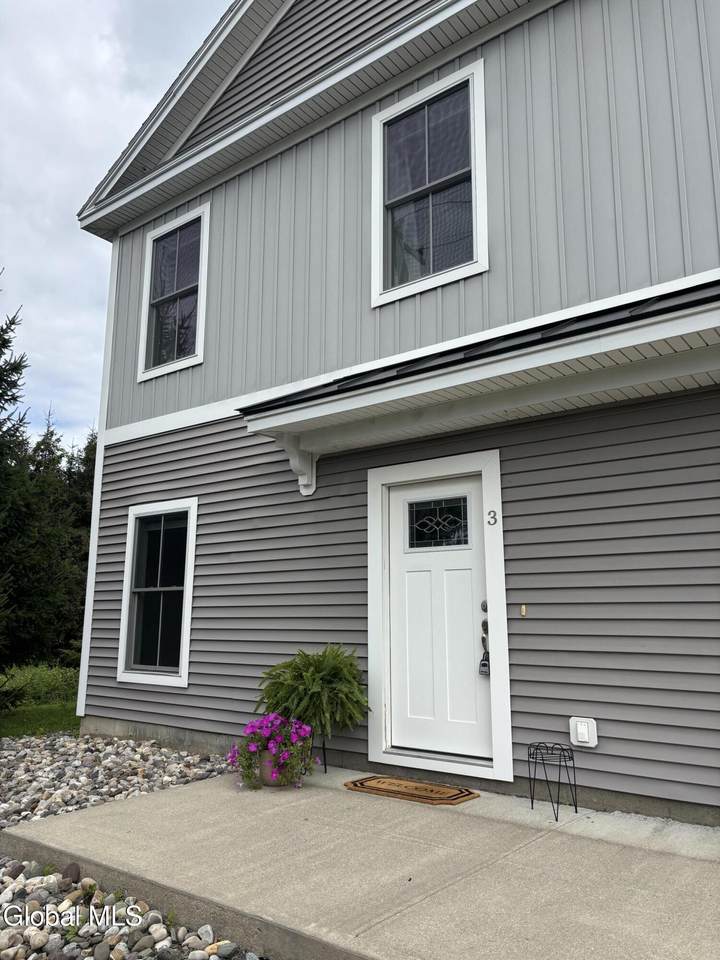 166 Jefferson Street - Photo 1