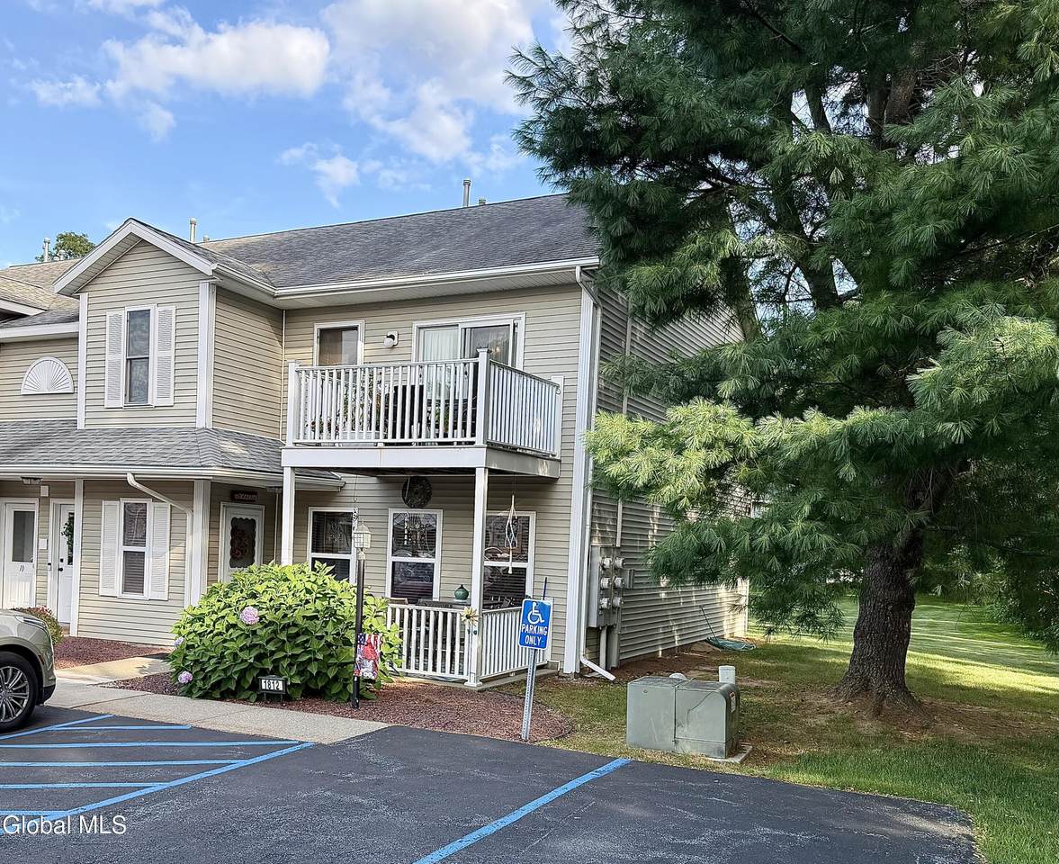 1812 Cambridge Manor Drive - Photo 1