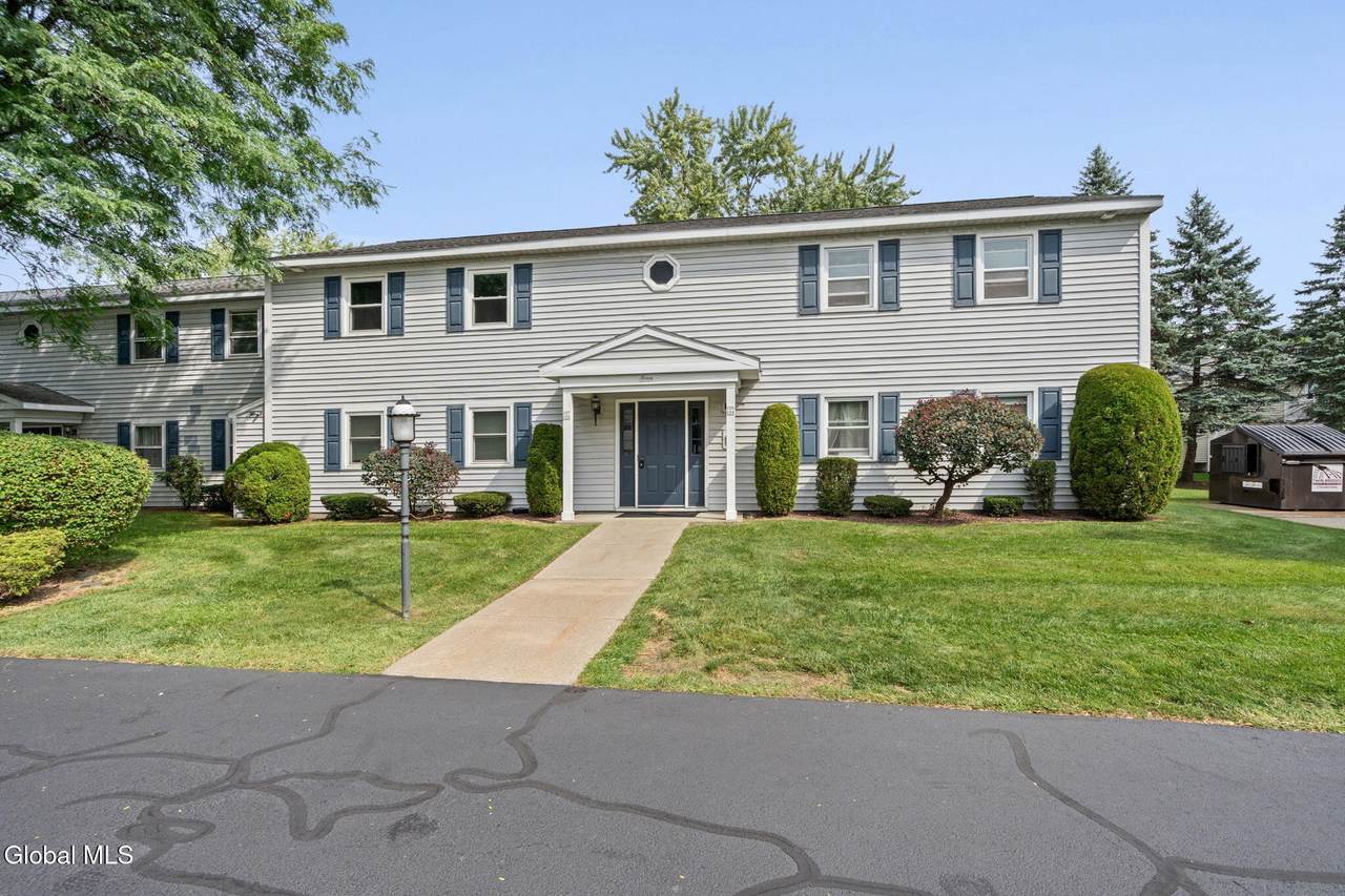 125 Cedarview Lane - Photo 1