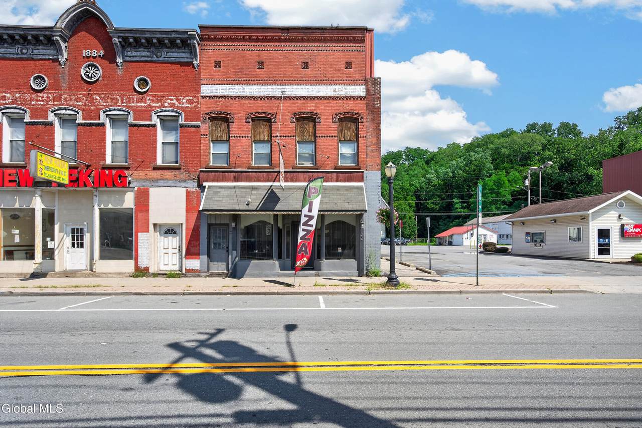 22 Main Street - Photo 1