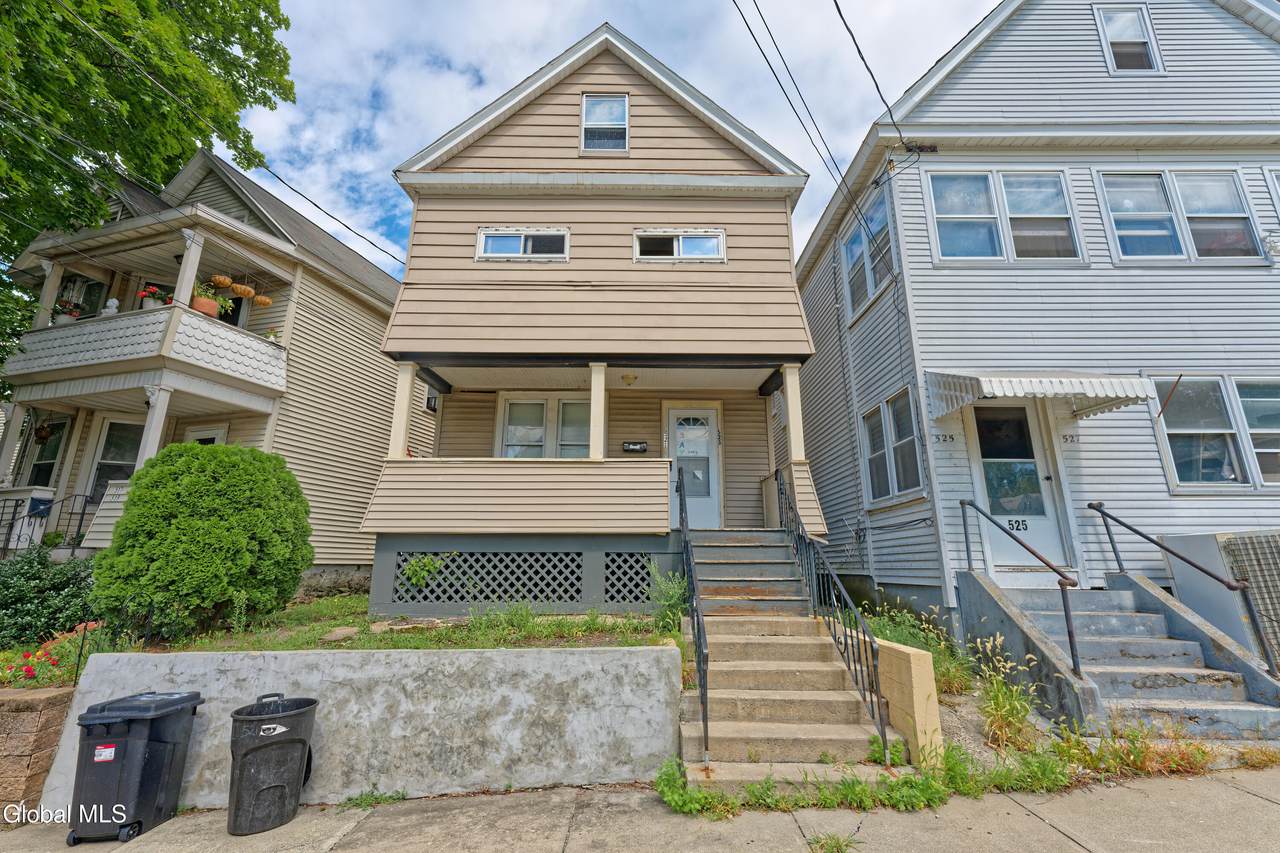 521 Manhattan Street - Photo 1