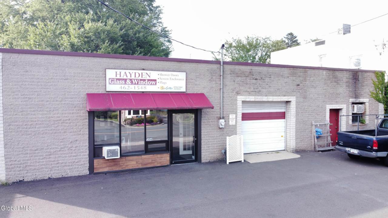 1306 Broadway - Photo 1