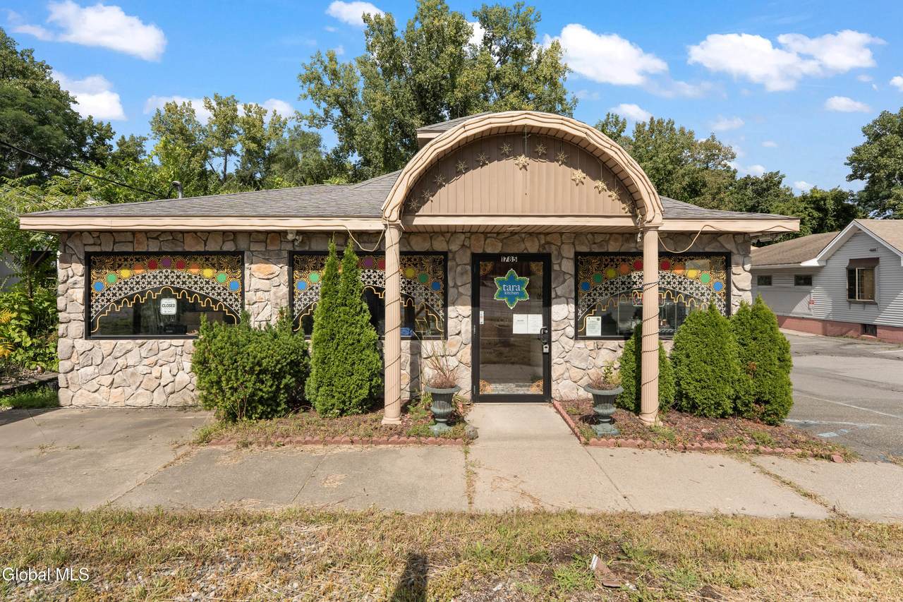1785 Western Avenue - Photo 1