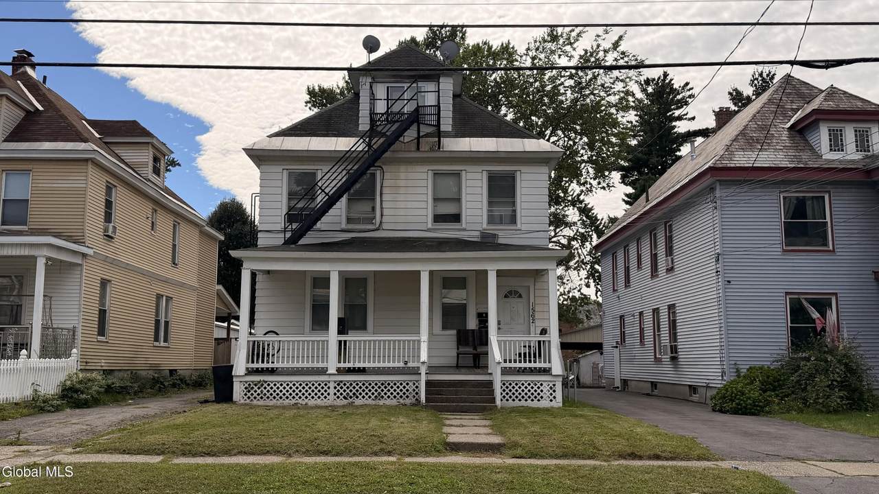 1562 Rugby Road - Photo 1