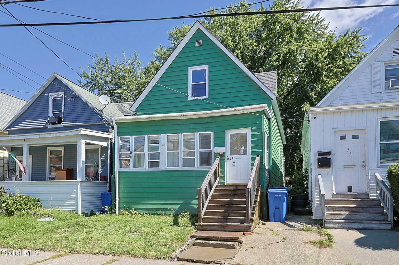 37 Raymo Street - Photo 1