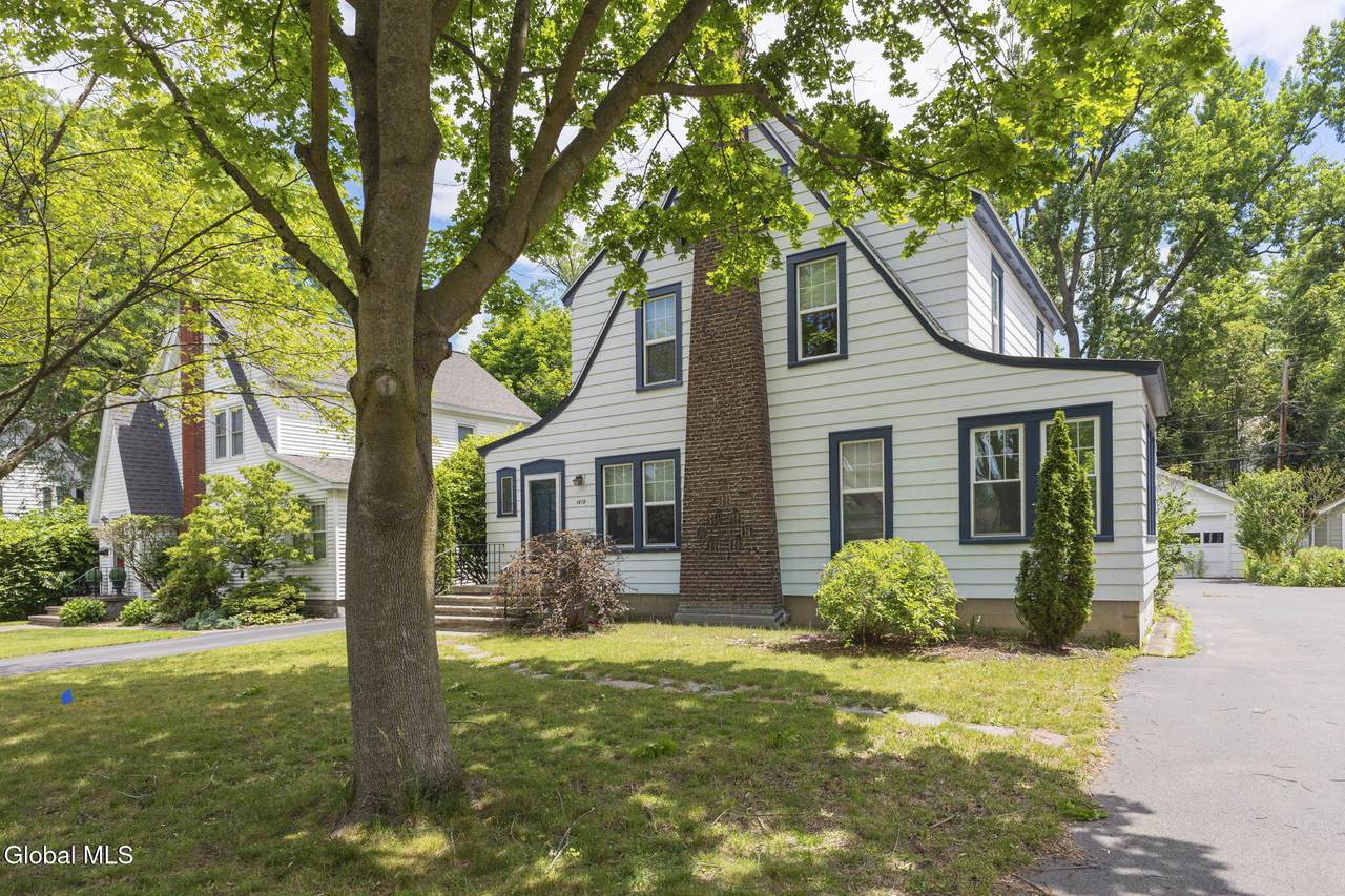 1476 Regent Street - Photo 1