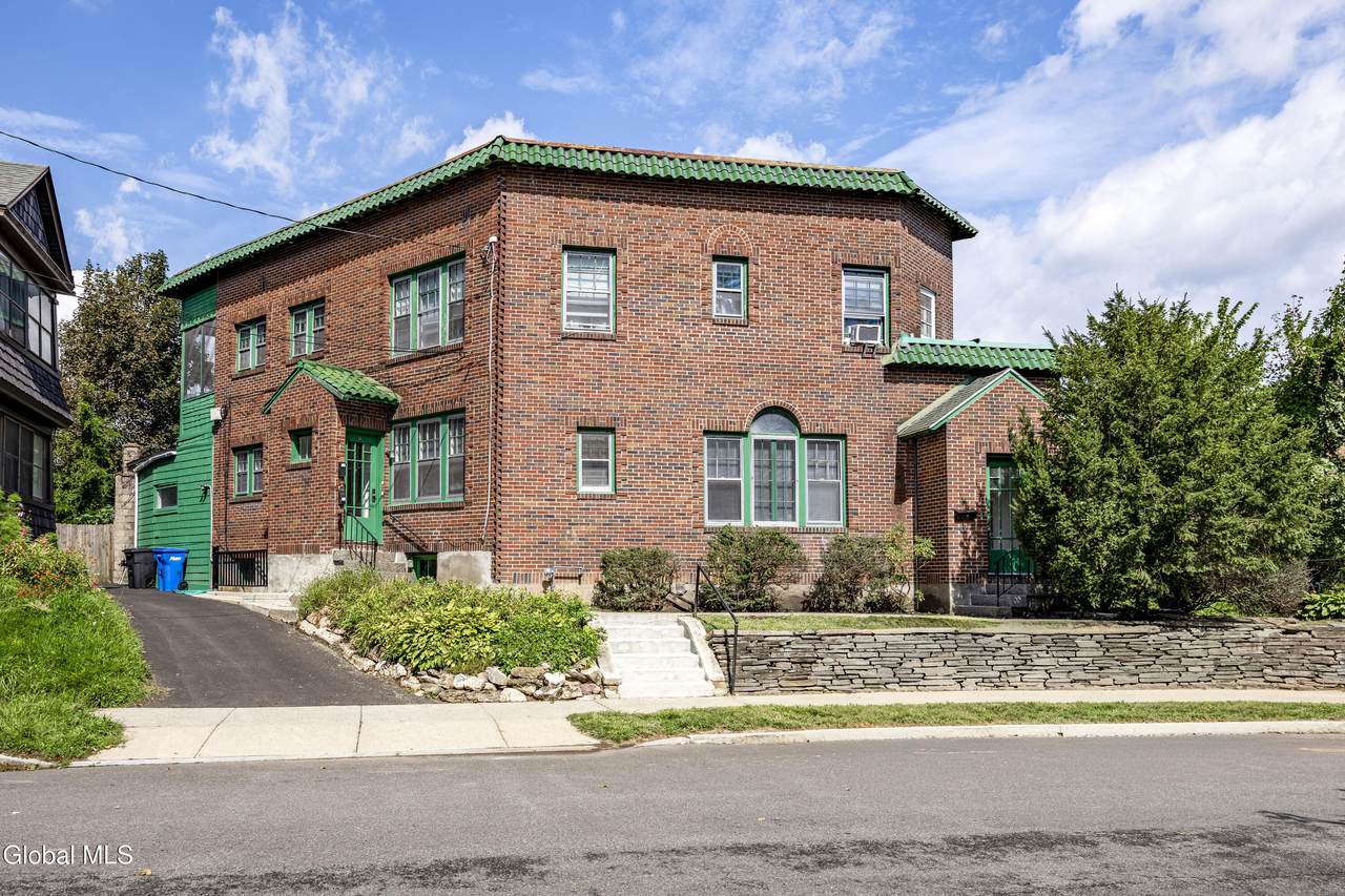 4 View Avenue - Photo 1