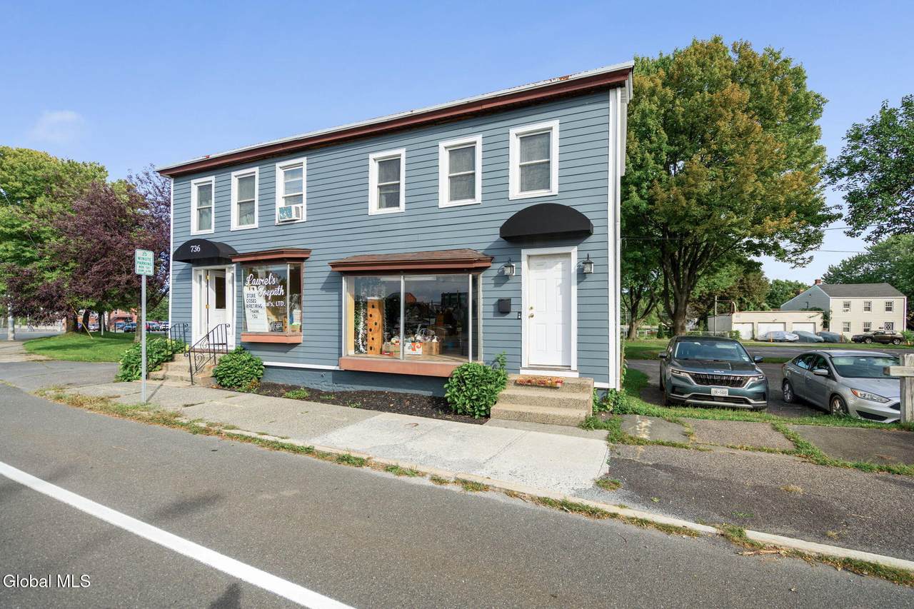 736 3rd Avenue - Photo 1
