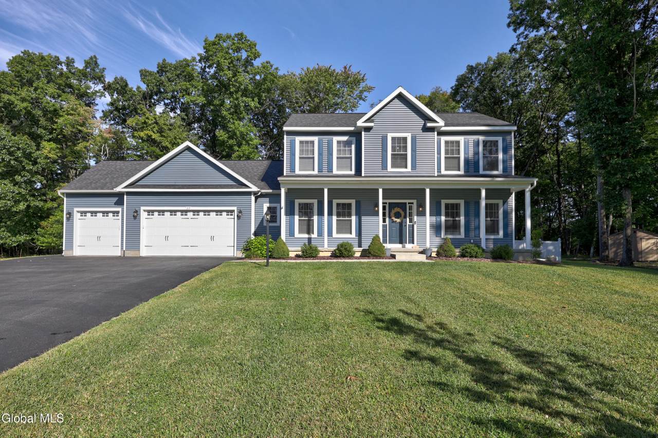 27 Woodland Drive - Photo 1