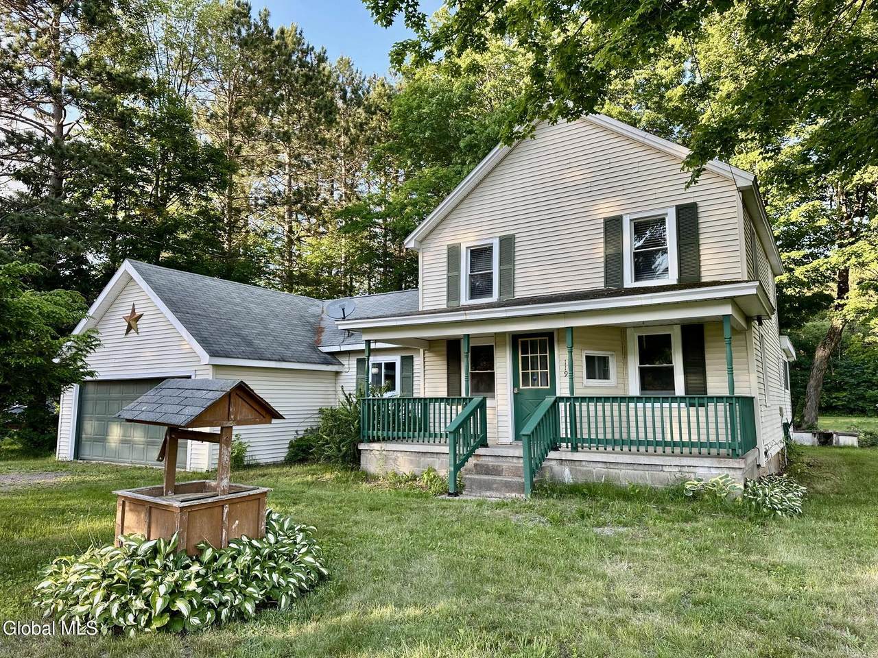 119 Houseman Street - Photo 1