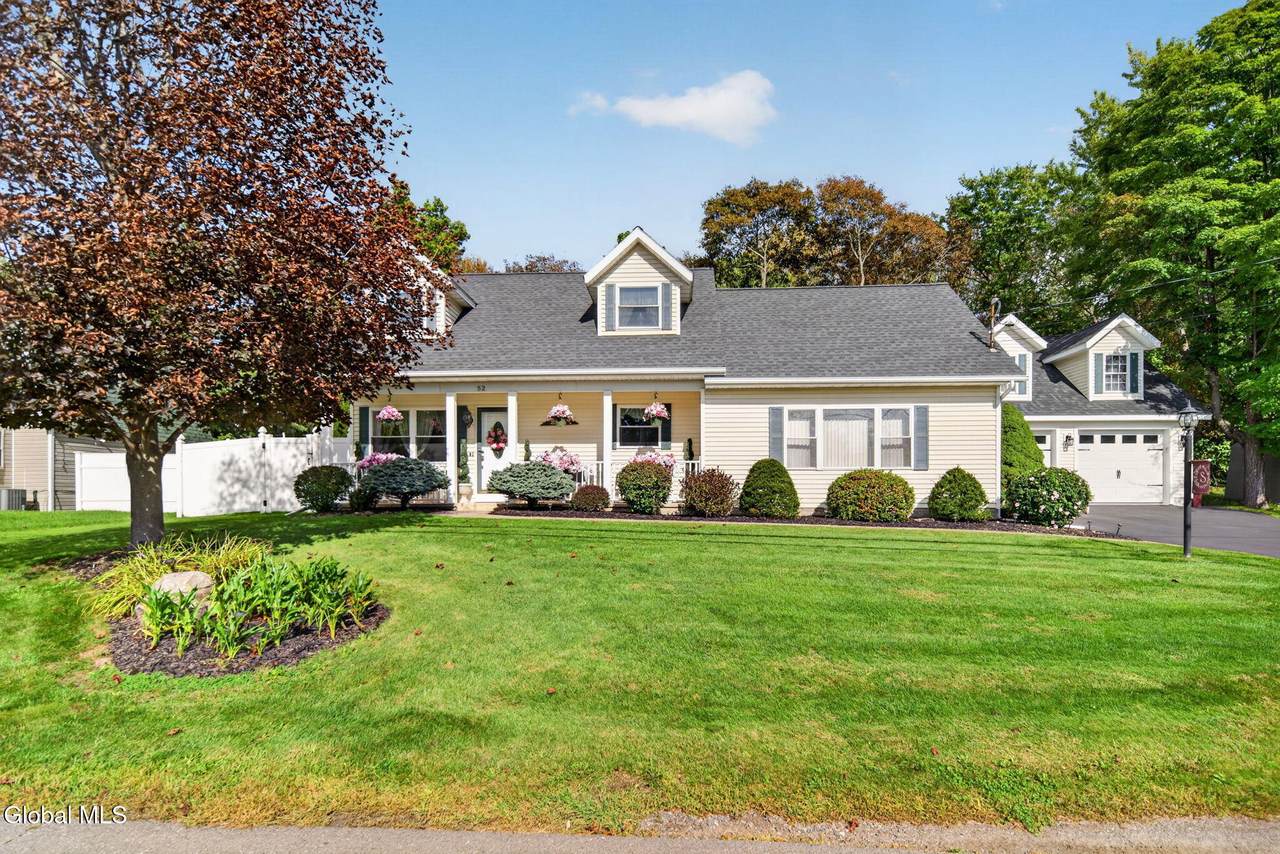 52 Troy Avenue - Photo 1
